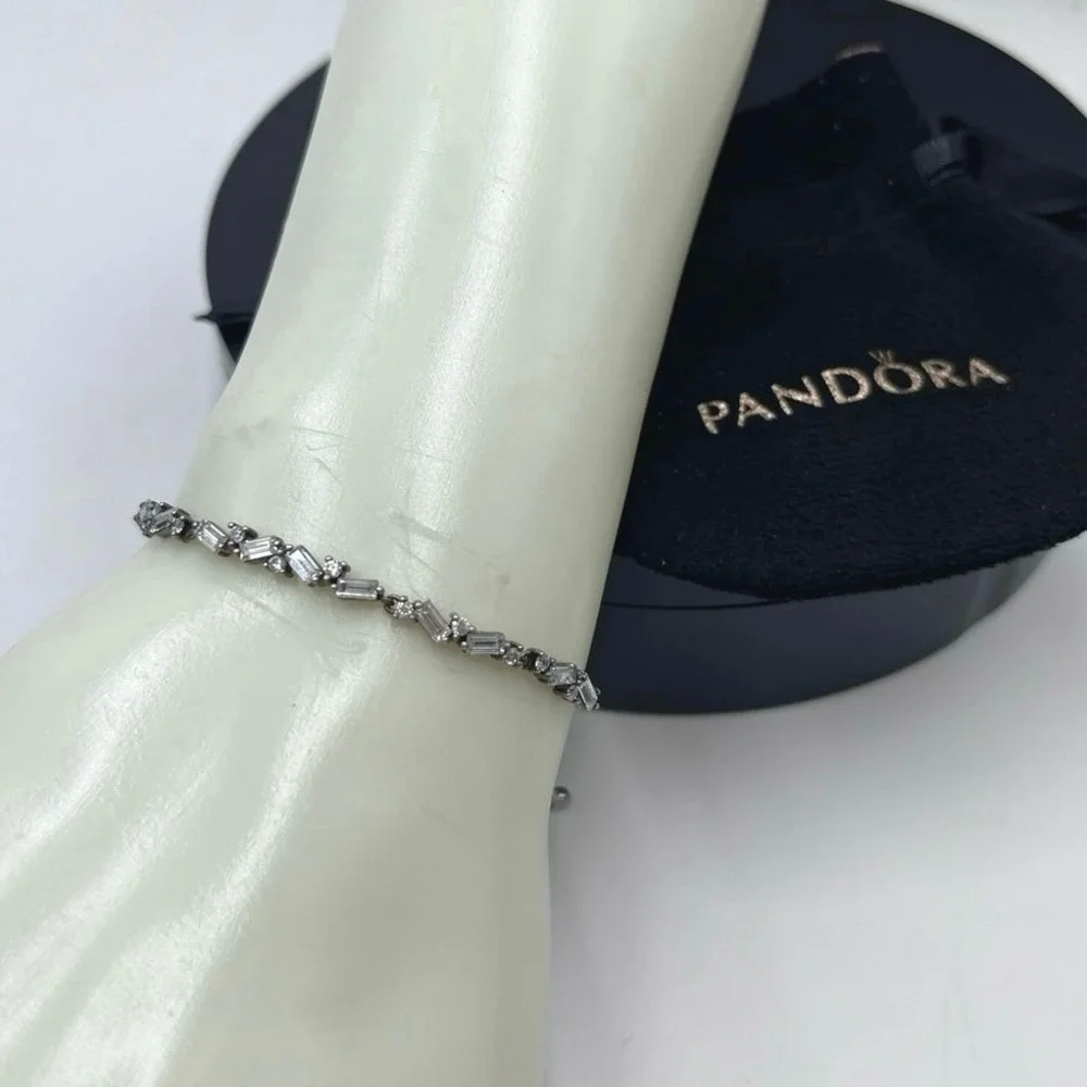 Pandora Glacial Beauty Sliding Bracelet Bolo (Item #597558CZ) Baguette Adj